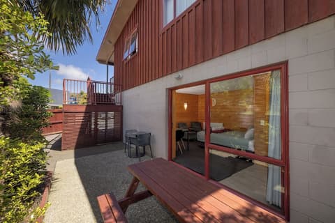 Nelson City TOP 10 Holiday Park, Room