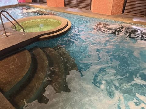 REGALODGE HOTEL & SPA