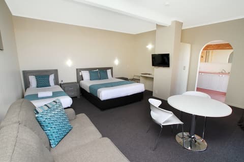 Twofold Bay Motor Inn, Room