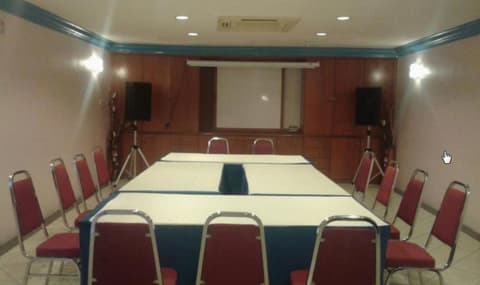 Hotel DeLeeton, Meeting facility