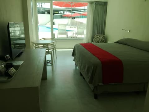 We Hotel Acapulco, Room