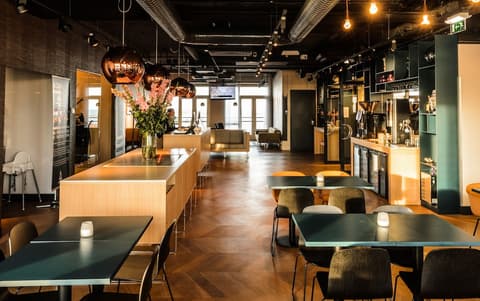 Amadi Panorama Hotel, Dining