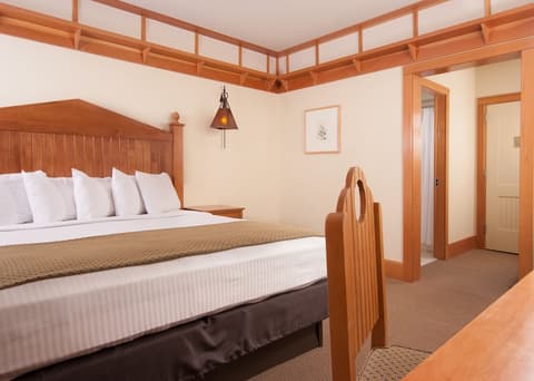 Old Faithful Snow Lodge & Cabins - Inside the Park, Room