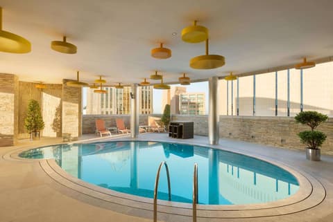 TRYP by Wyndham Abu Dhabi , Pool