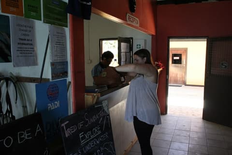 Ratu Kini's Backpackers and Dive Resort