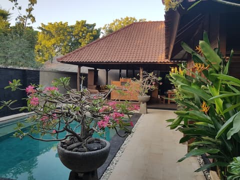 Gili Exotic Villas