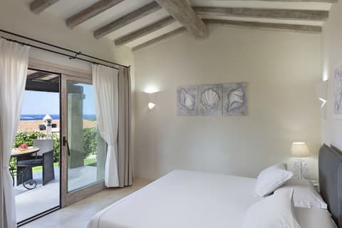 Li Finistreddi Exclusive Country Retreat, Room