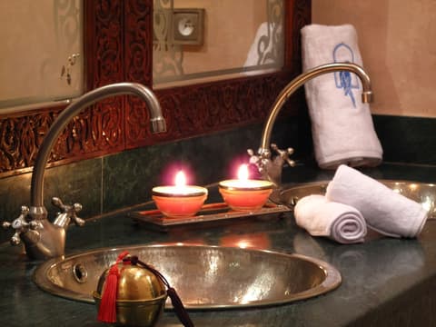 Riad Le Perroquet Bleu
