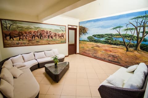 Sentrim Mara Game Lodge, Lobby lounge