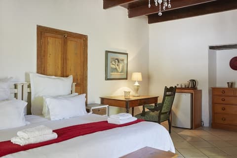 Yellow Aloe Guesthouse, Room