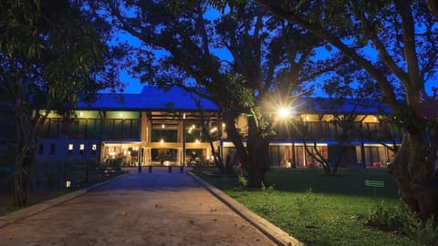 Sigiriana Resort by Thilanka