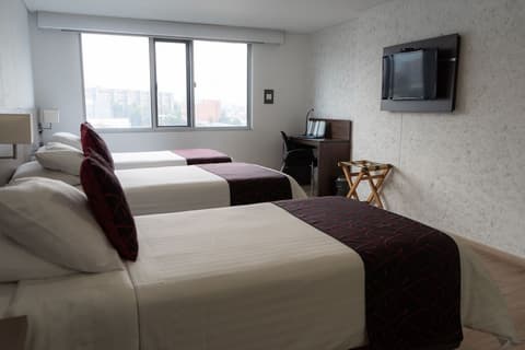 SM Grand Hotel, Room