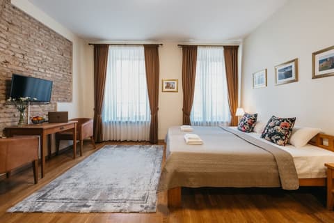 Cathedral Apart-Hotel