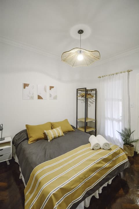 Anden Aristides, Room