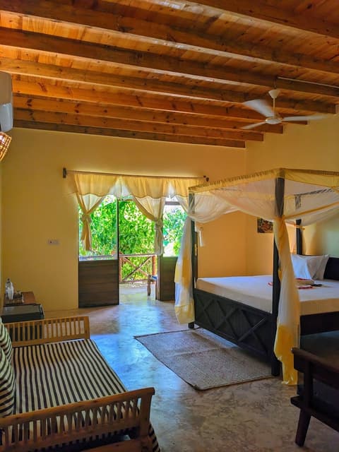 Hapahapa Zanzibar bungalows
