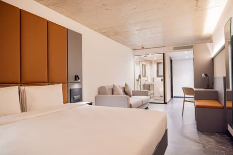 The Londoner Hotel St. Julians, Room