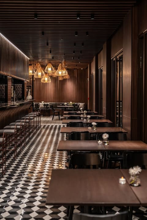 Maison Hotel Bangkok, Restaurant