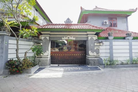 OYO 4003 Ceria Guesthouse Seminyak