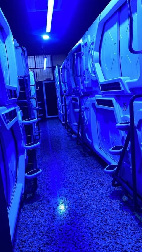 Capsule Inn Valencia Hostel