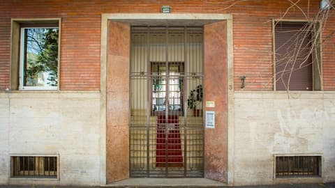 Caesar Place Roma, Exterior