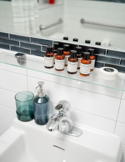 Little Charlie Hotel