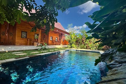 Buruan Sari Villas