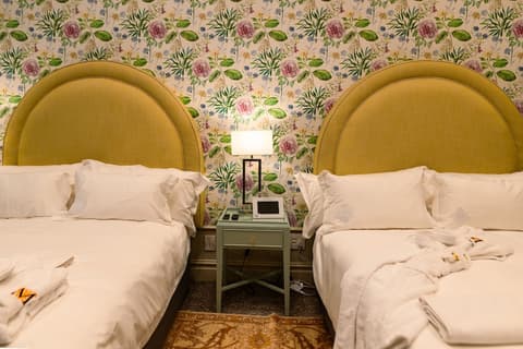 The Monarch Hotel, Room