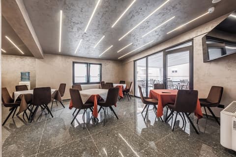 Relax Inn Hotel Durres