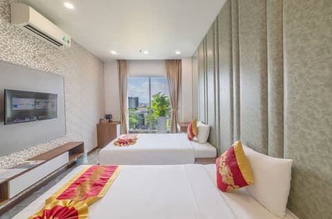 Tiffany hotel & restaurant