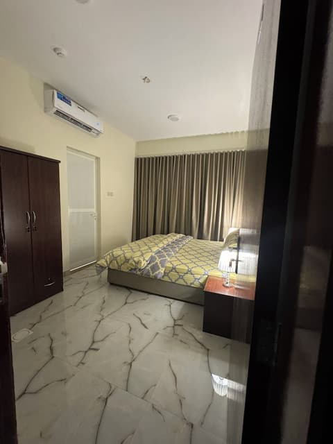 Furnished Private Studio Apartments near Union Metro Station