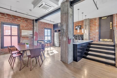 The Maverick, powered by Placemakr - River Walk