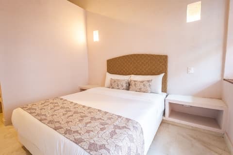 Casa Noa Colonial Rooms, Room