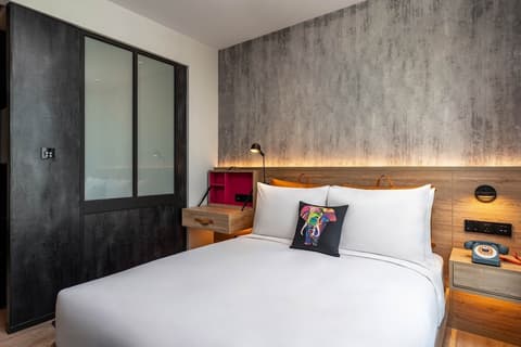 Moxy Bangkok Ratchaprasong, Room