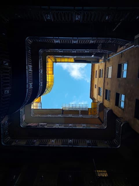 BlackSheep Budapest Smart Rooms