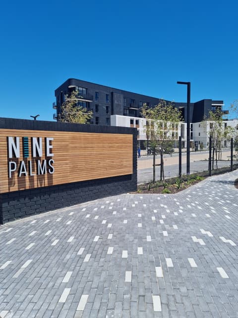 9 Palms by Smart City Stays