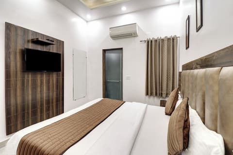 Hotel Emporio Dx Paharganj  New  Delhi