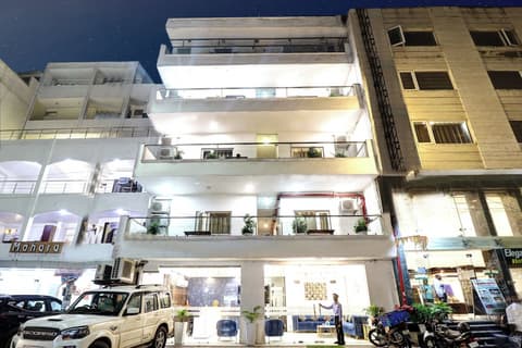 Hotel Emporio Dx Paharganj  New  Delhi