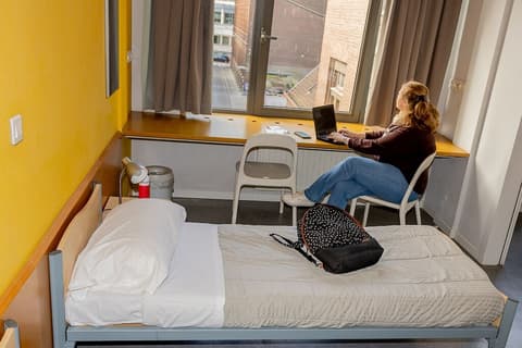 Hostel van Gogh
