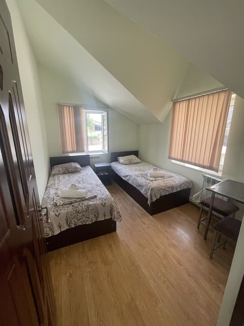 Noragyugh Guesthouse