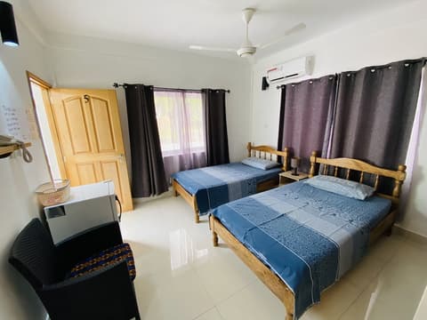 Oceanic View Apartments, Room