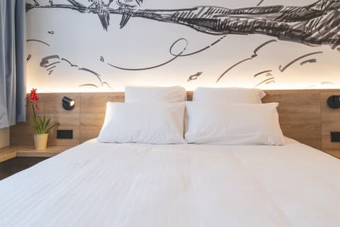 GREEN PARK HOTEL PARIS, Room