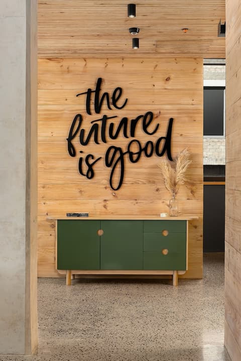 Neighbourgood Harrington, Reception