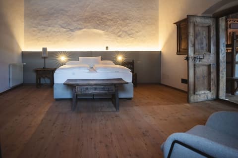 Ansitz Heufler by Norbert Niederkofler, Room