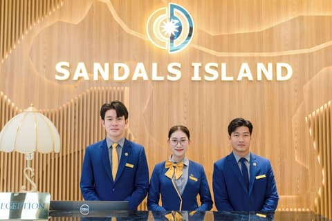 Sandals Island Hotel, Reception