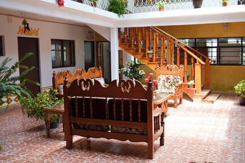 Capital O Casa Rotter