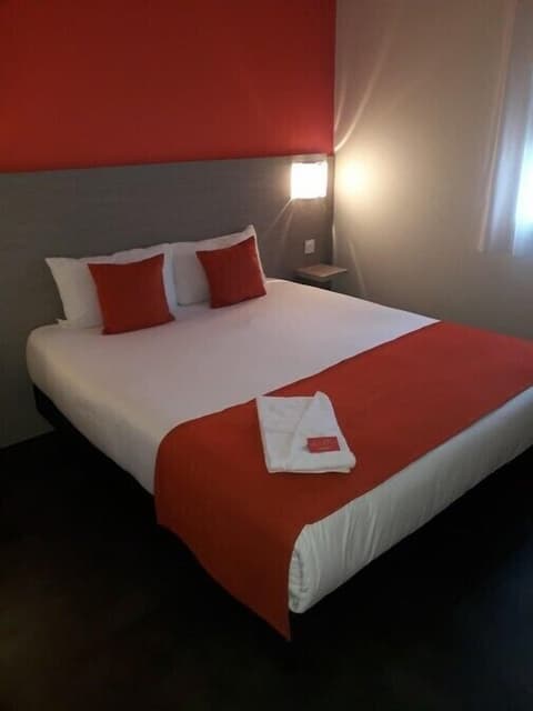 Hotel Formule Club Bordeaux Cenon