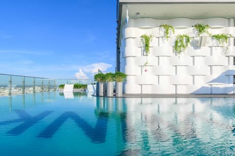 WINK HOTEL CAN THO CENTRE, Unscripted by Hyatt - 24 hours stay, Pool