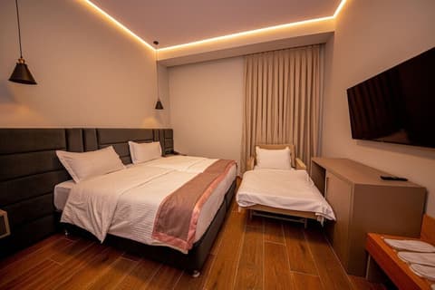 CITY CENTER HOTEL, Room