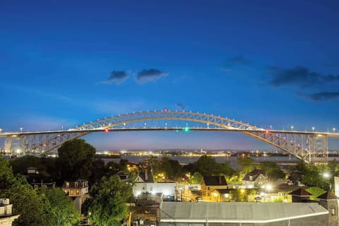 Days Inn By Wyndham Staten Island