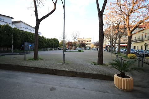 B&B REVOLUTION BED & BREAKFAST